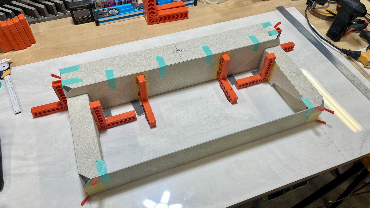 手洗いボール　全体の接着